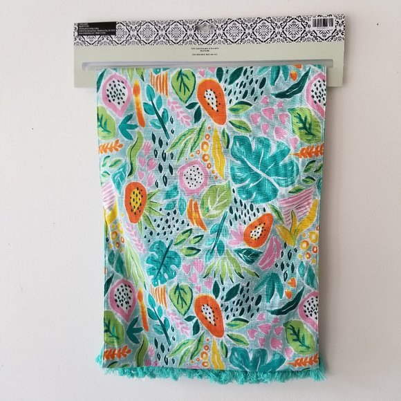 Tropical Table Runner - Picture 6 of 8